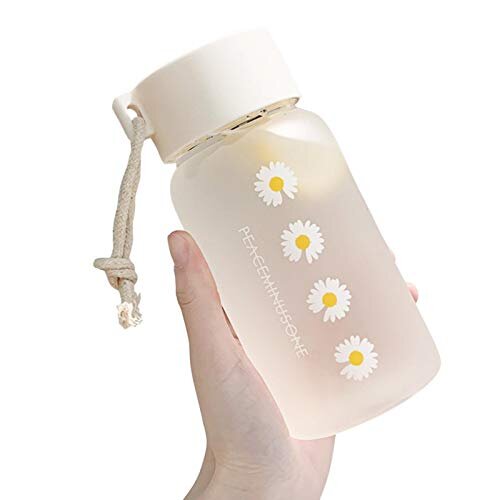 DASNTERED Small Daisy Water Bottles, 500ml Plastic Transparent Frosted Water Bottle, BP-A Free, Portable Reusable Leak-Proof Water Bottle With Rope