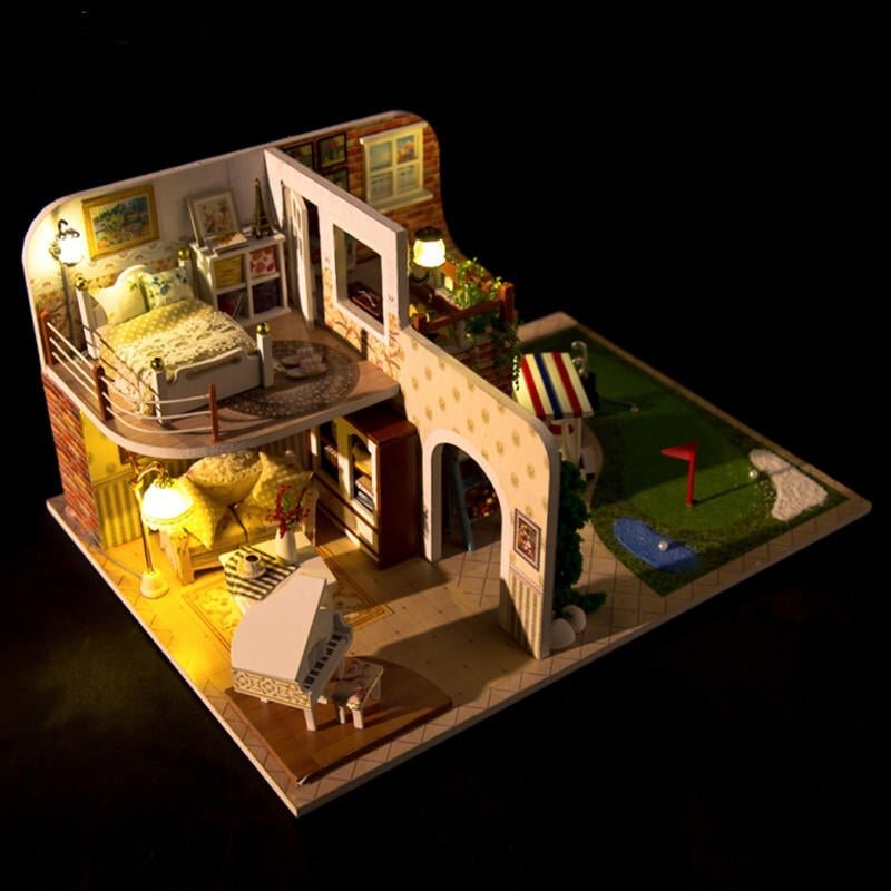 1/24 DIY Wooden Golf Tour With LED+Furniture